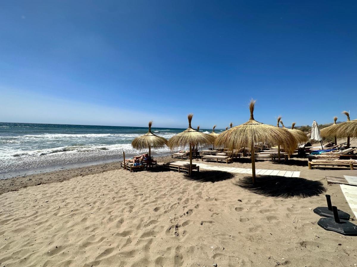 El Arenal Townhouse By The Beach With Swimming Pool - Eaw Homes マルベーリャ エクステリア 写真