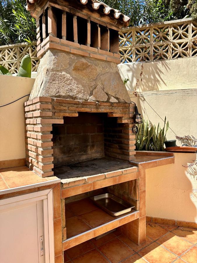 El Arenal Townhouse By The Beach With Swimming Pool - Eaw Homes マルベーリャ エクステリア 写真